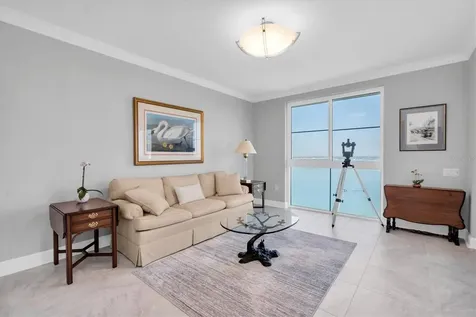 4993 Bacopa Lane S St Petersburg FL 33715