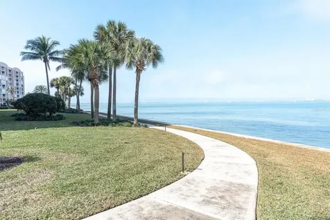 4993 Bacopa Lane S St Petersburg FL 33715