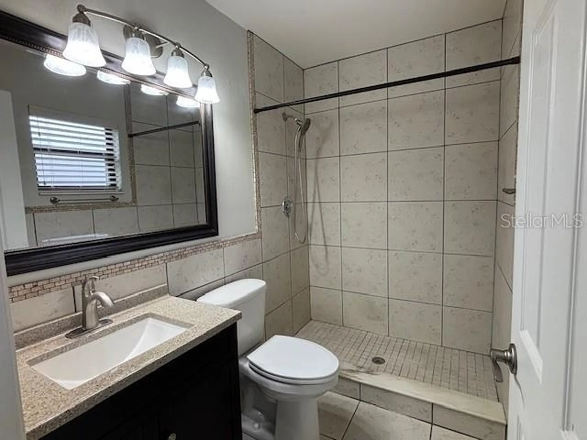 3182 Charter Club Drive Tarpon Springs FL 34688