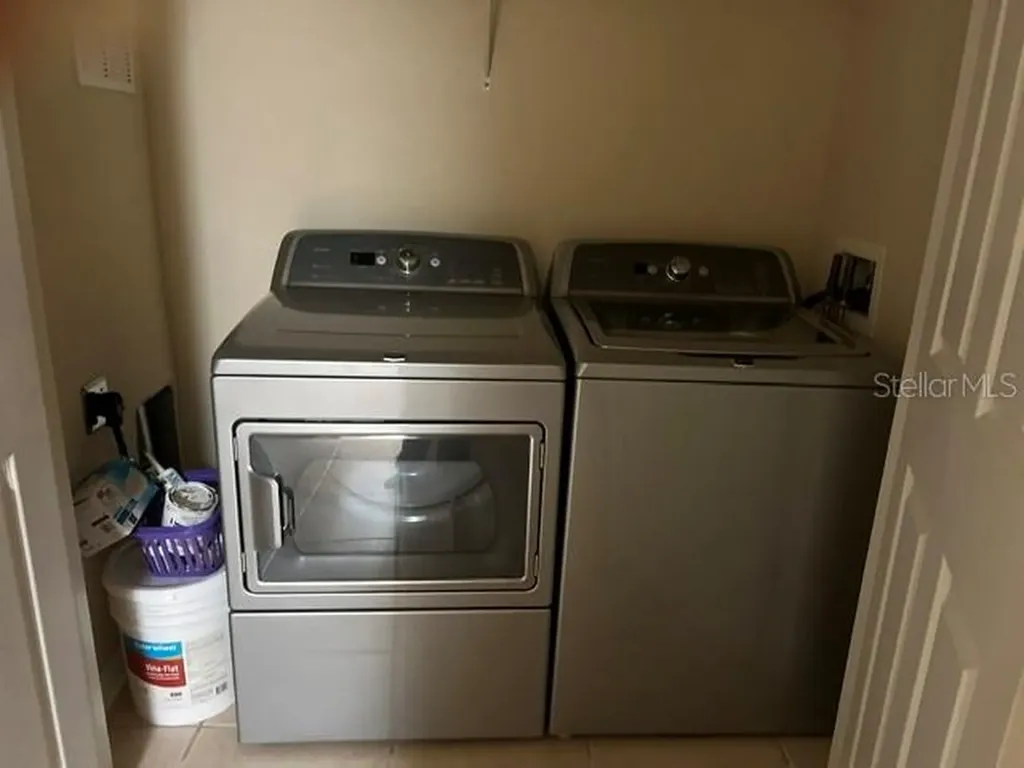 1357 Venezia Court Davenport FL 33896