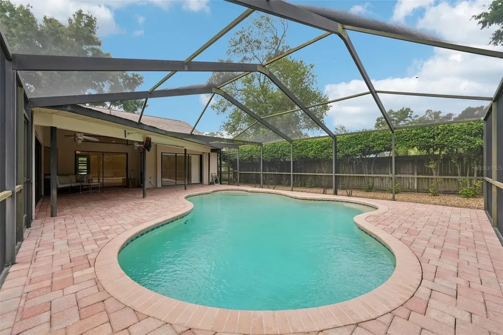 1604 Palace Court Valrico FL 33594