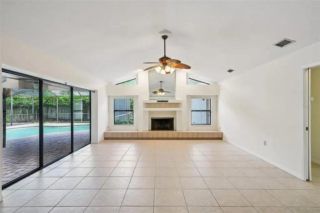 1604 Palace Court Valrico FL 33594