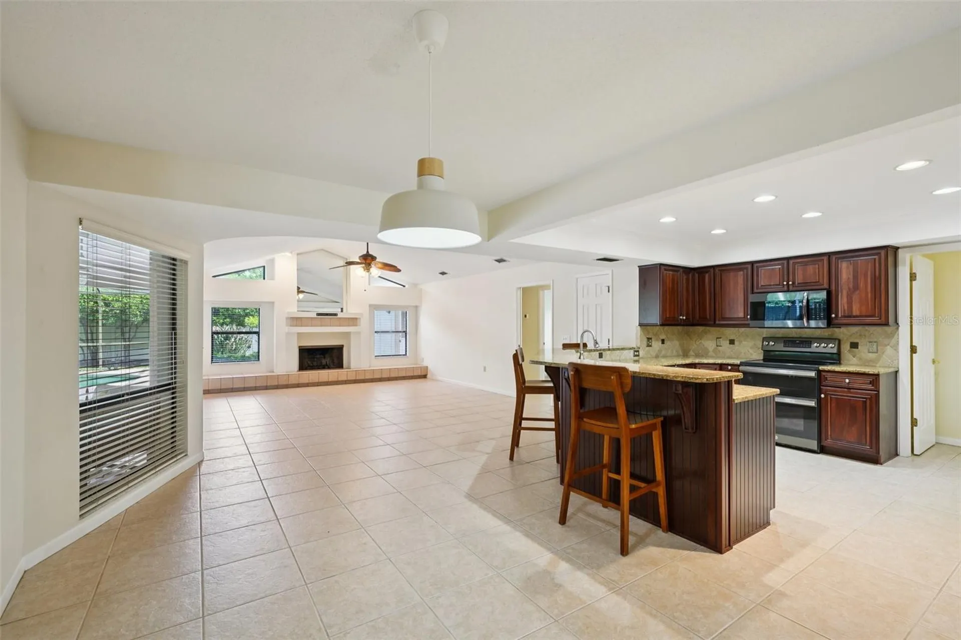 1604 Palace Court Valrico FL 33594