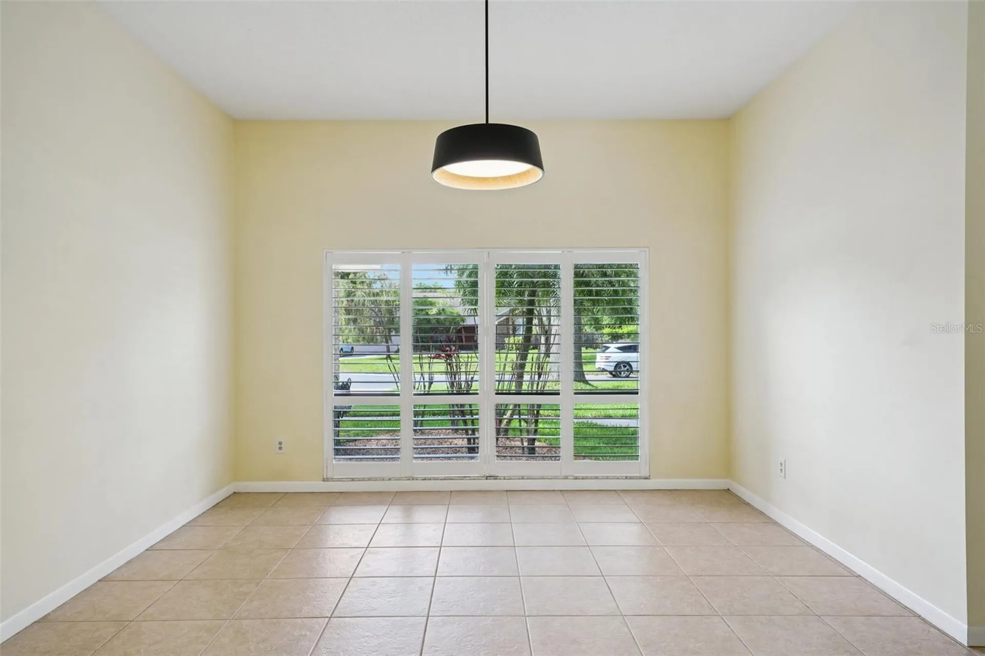 1604 Palace Court Valrico FL 33594