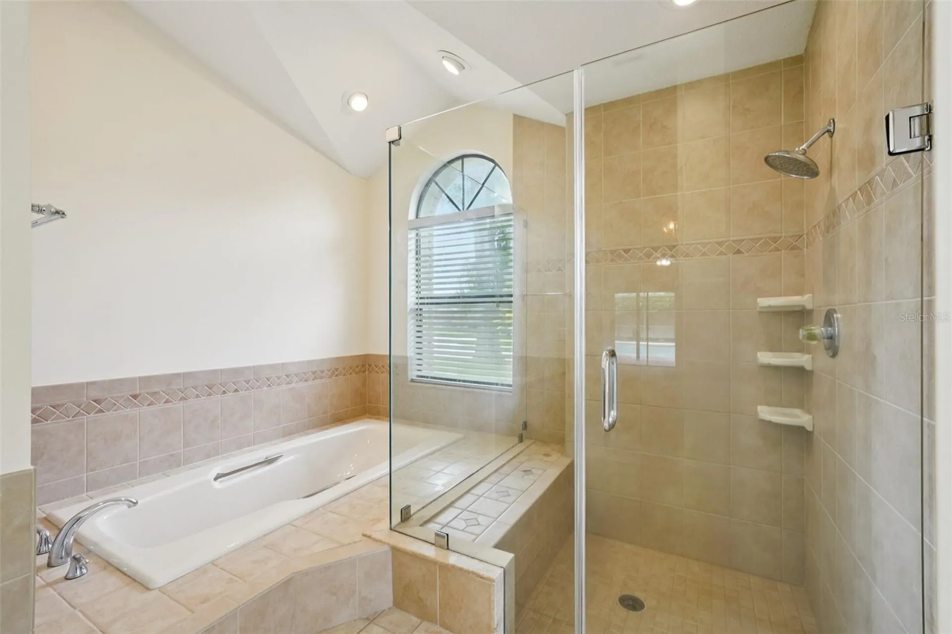 1604 Palace Court Valrico FL 33594