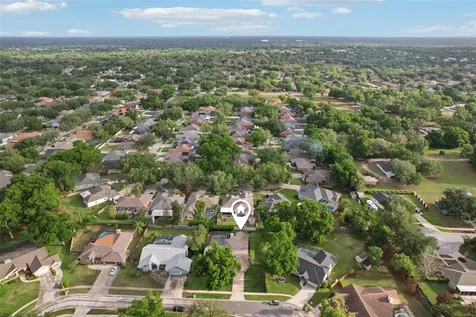 1604 Palace Court Valrico FL 33594