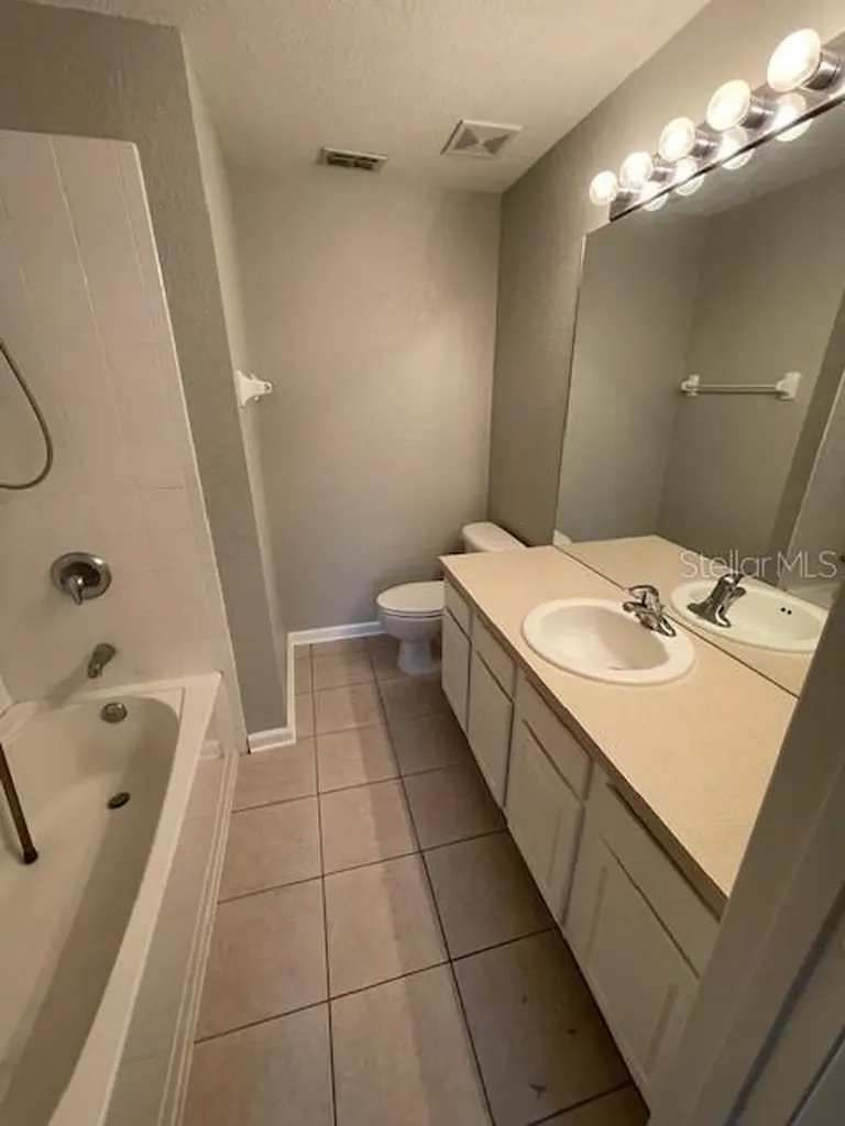 803 Shropshire Loop Sanford FL 32771