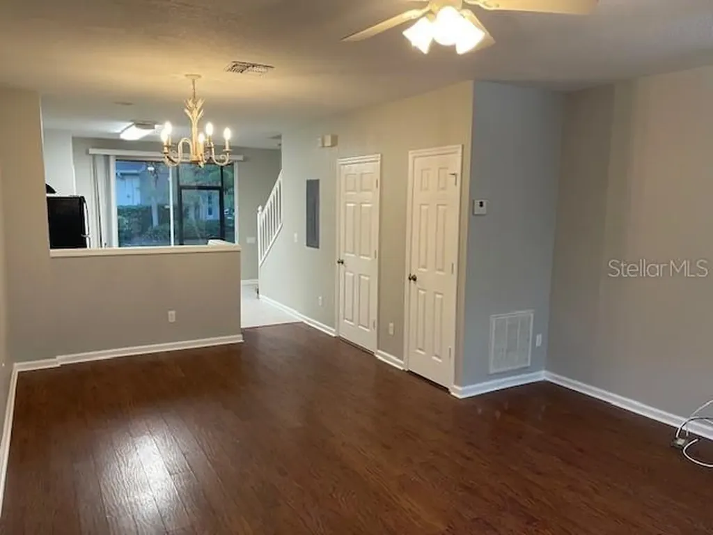 803 Shropshire Loop Sanford FL 32771