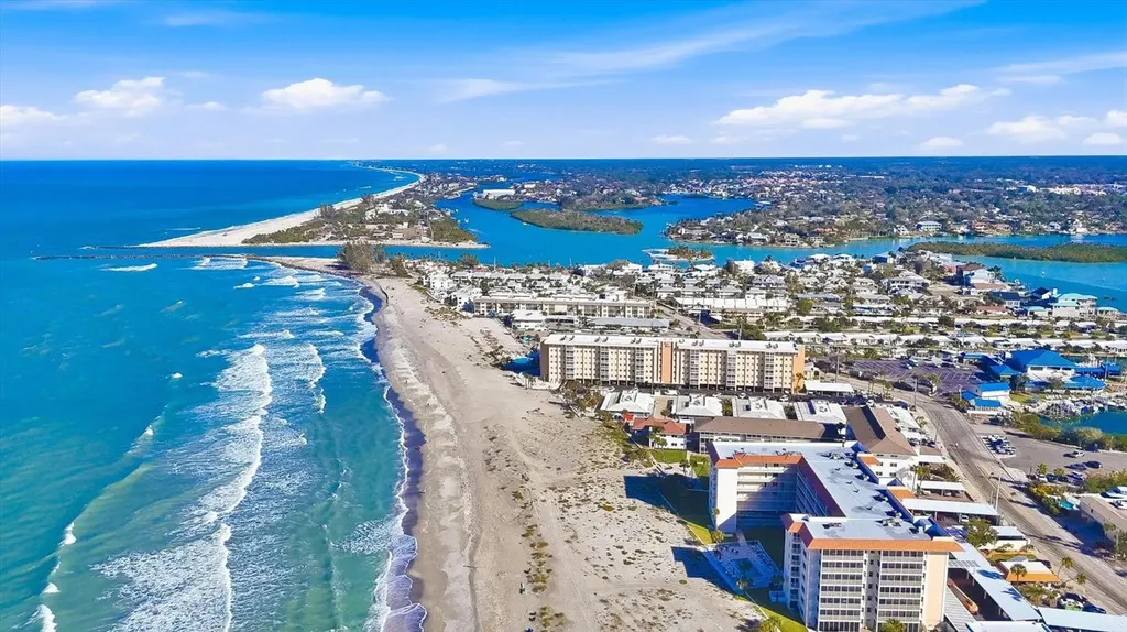 1200 Tarpon Center Drive Venice FL 34285