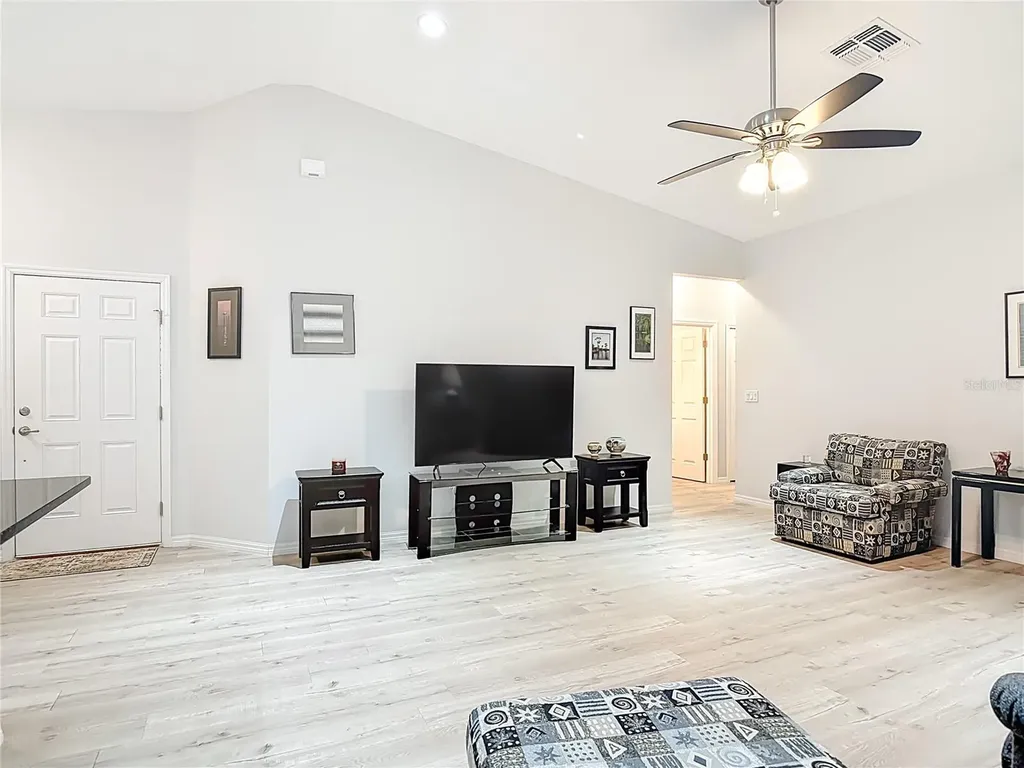 202 Walter Stevens Way Deland FL 32724
