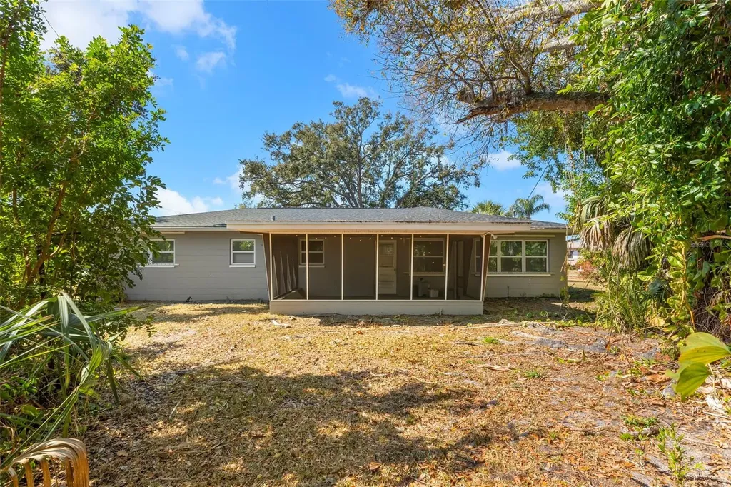 5590 Highland Street S St Petersburg FL 33705