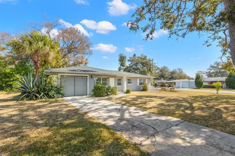 5590 Highland Street S St Petersburg FL 33705