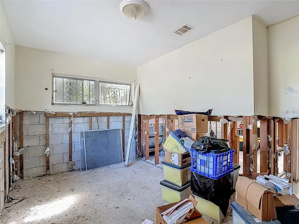 3700 Dana Shores Drive Tampa FL 33634