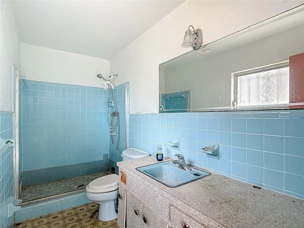 3700 Dana Shores Drive Tampa FL 33634