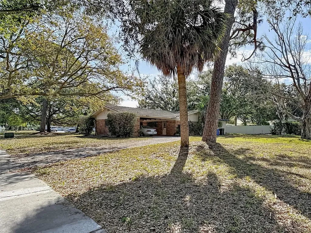 3700 Dana Shores Drive Tampa FL 33634