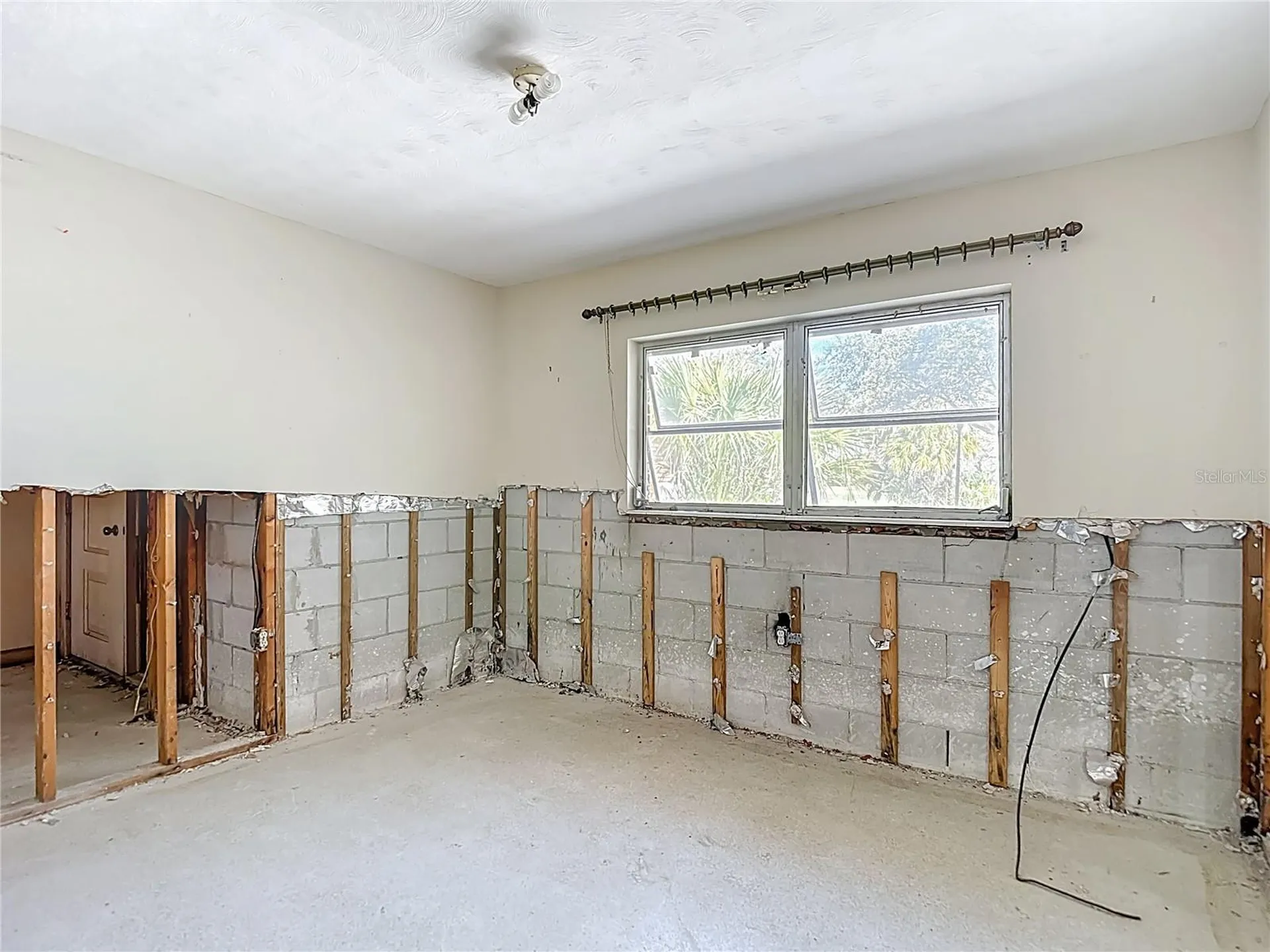 3700 Dana Shores Drive Tampa FL 33634