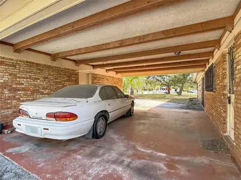 3700 Dana Shores Drive Tampa FL 33634
