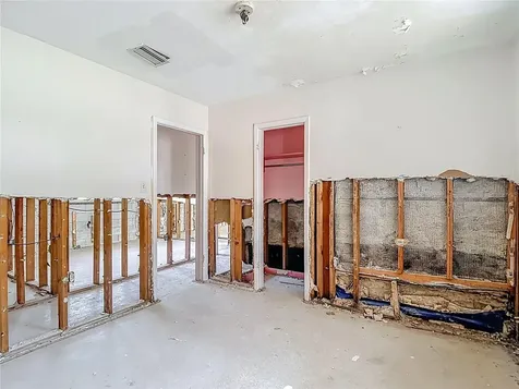 3700 Dana Shores Drive Tampa FL 33634