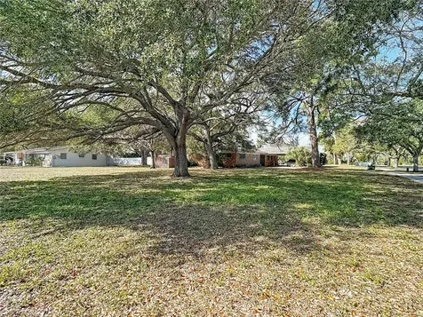 3700 Dana Shores Drive Tampa FL 33634