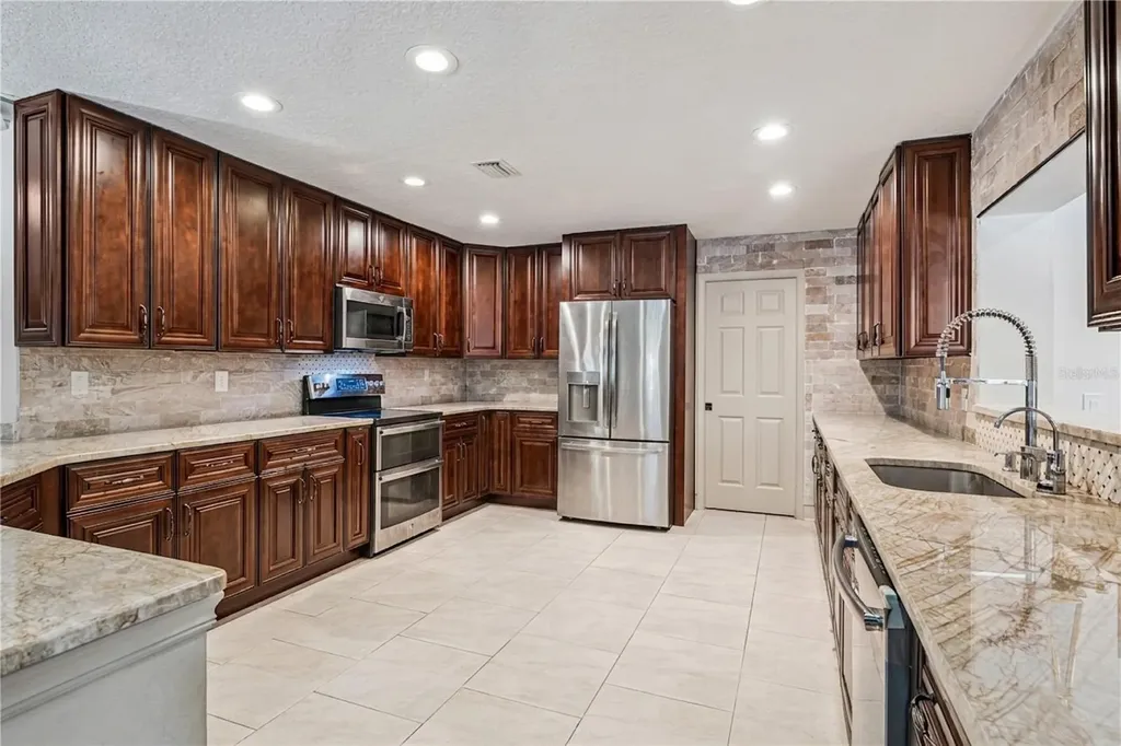 6054 Marlberry Drive Orlando FL 32819