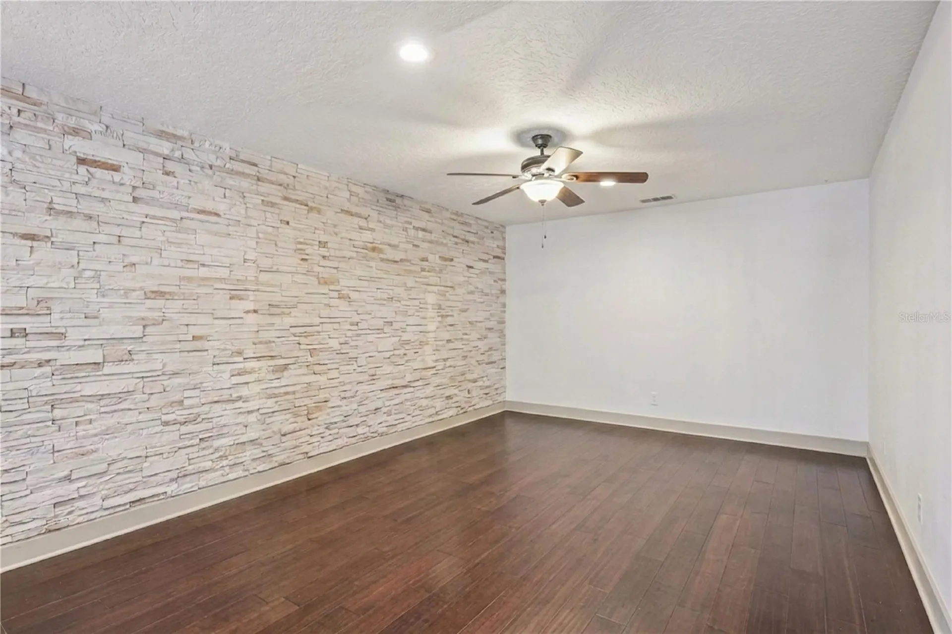 6054 Marlberry Drive Orlando FL 32819