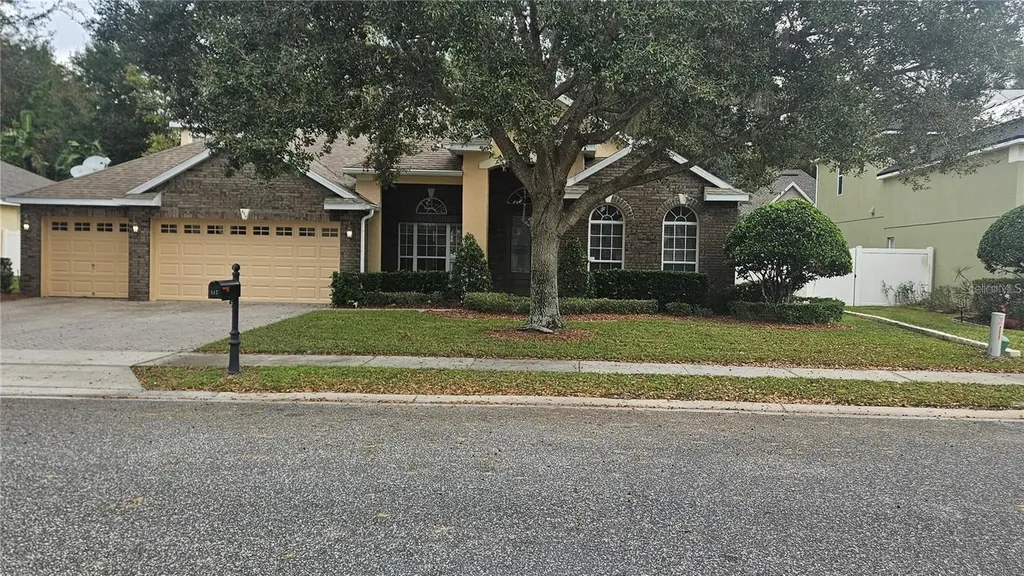 317 E Blue Water Edge Drive Eustis FL 32736