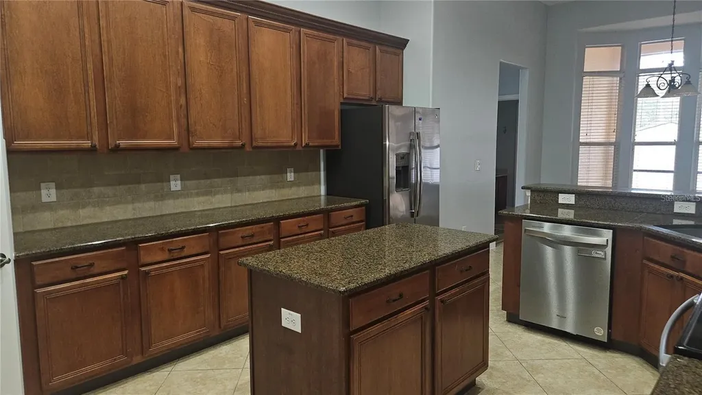 317 E Blue Water Edge Drive Eustis FL 32736
