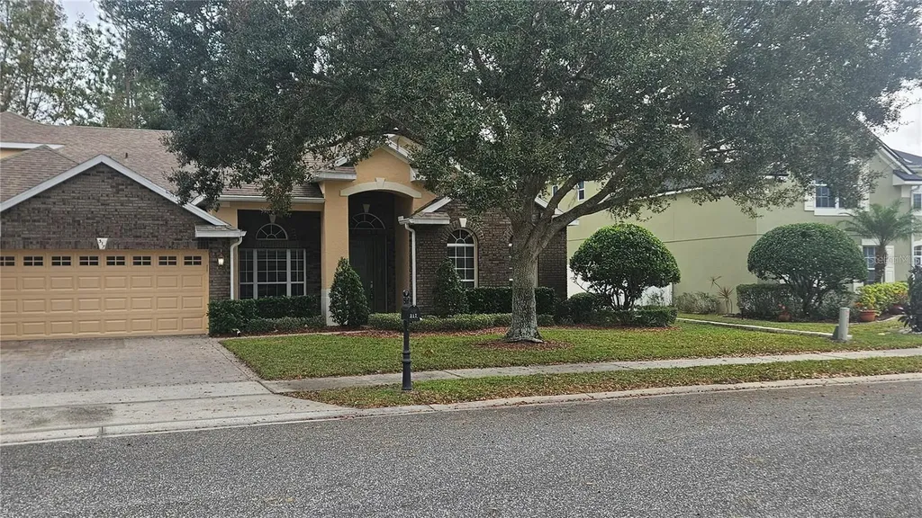 317 E Blue Water Edge Drive Eustis FL 32736
