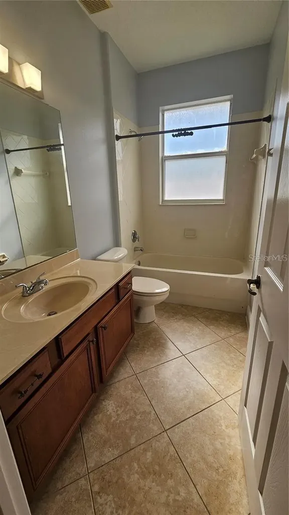 317 E Blue Water Edge Drive Eustis FL 32736
