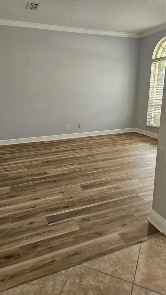 317 E Blue Water Edge Drive Eustis FL 32736