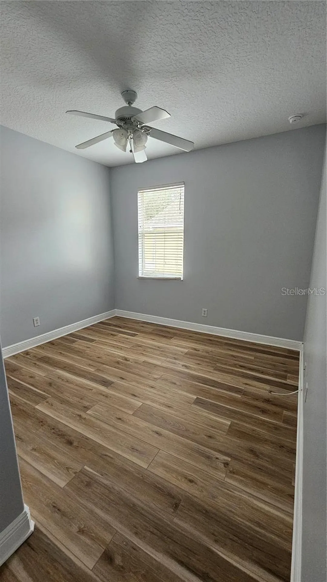 317 E Blue Water Edge Drive Eustis FL 32736