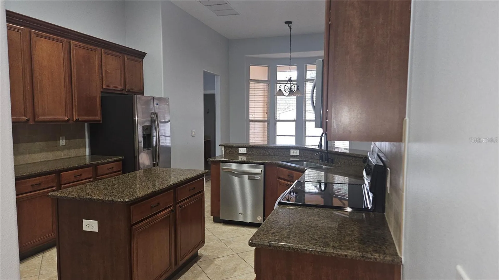 317 E Blue Water Edge Drive Eustis FL 32736