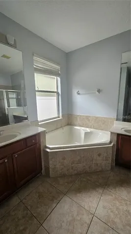 317 E Blue Water Edge Drive Eustis FL 32736