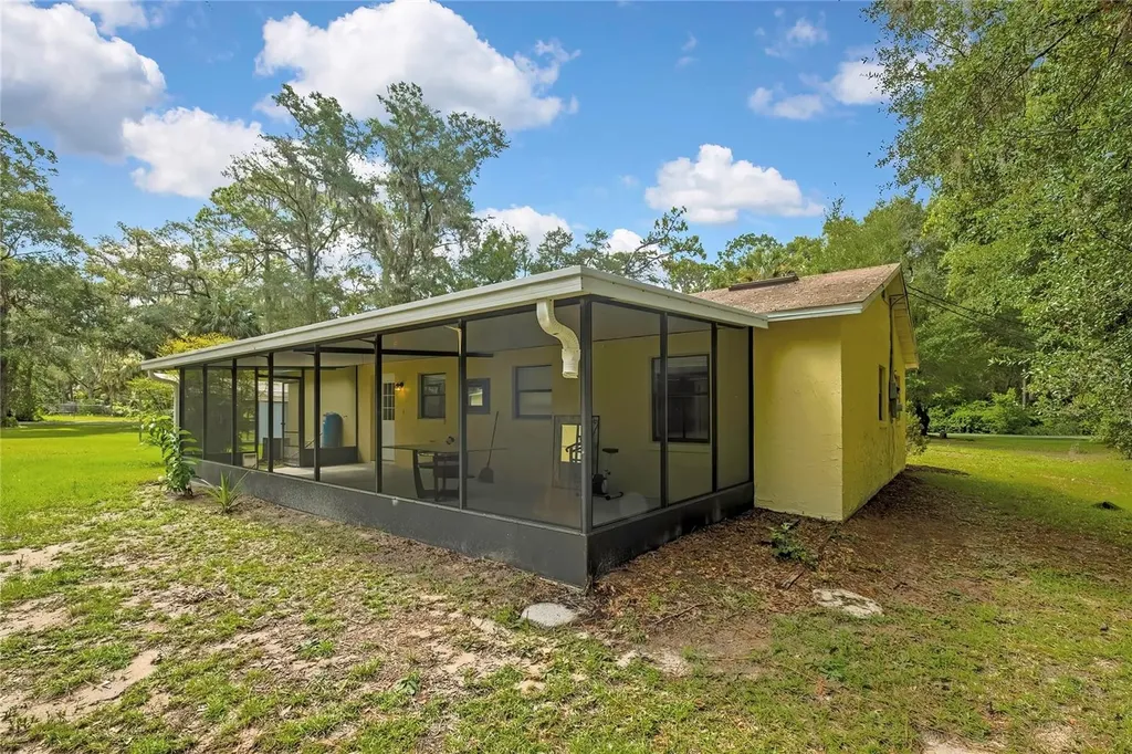 9875 W Orchard Street Crystal River FL 34428