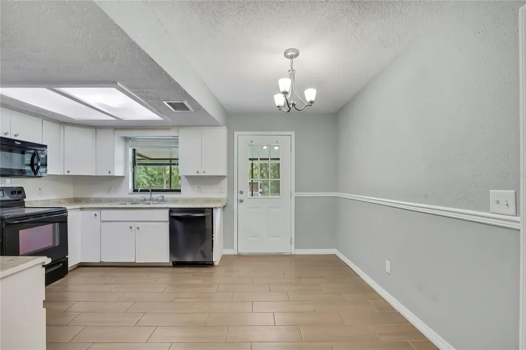 9875 W Orchard Street Crystal River FL 34428