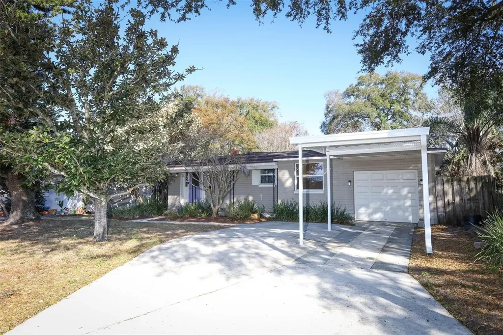 819 Canovia Avenue Orlando FL 32804