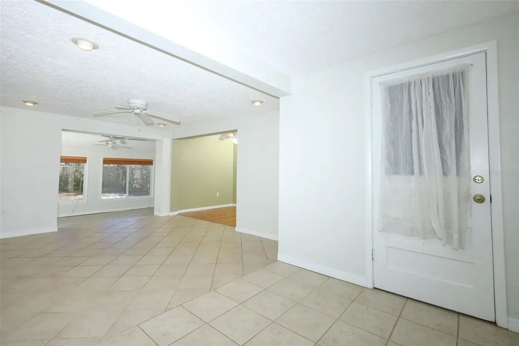 819 Canovia Avenue Orlando FL 32804