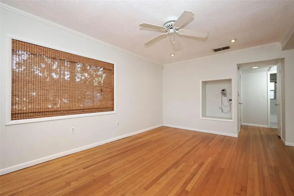 819 Canovia Avenue Orlando FL 32804