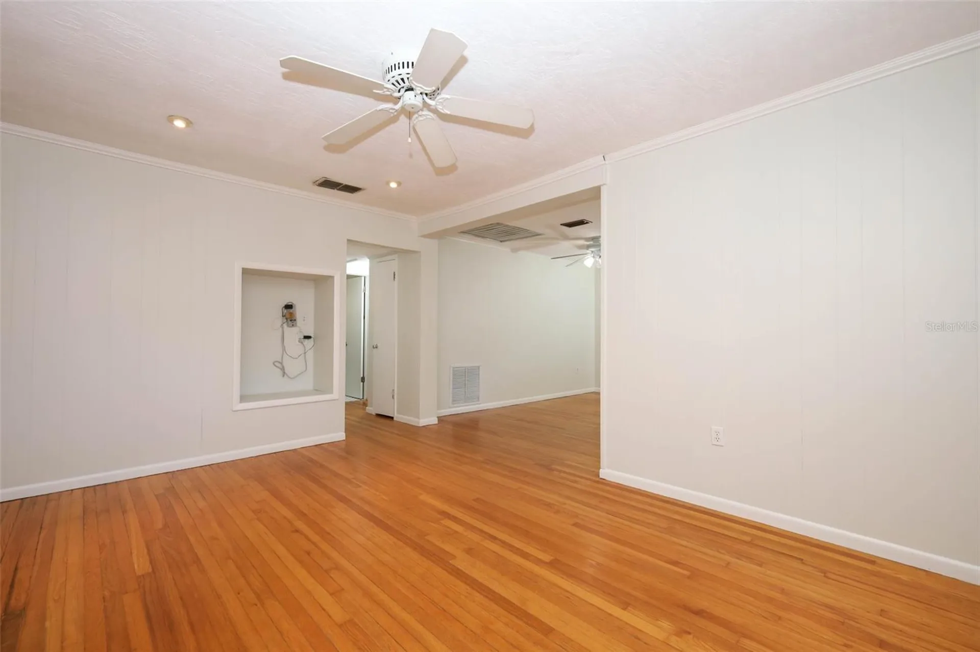 819 Canovia Avenue Orlando FL 32804