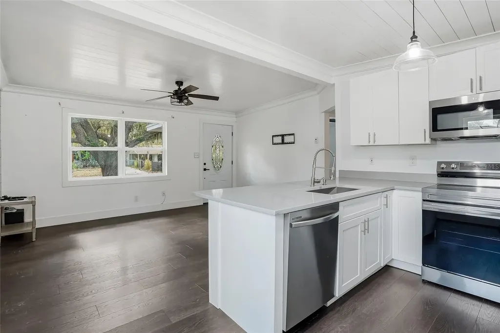 1137 40th Street Sarasota FL 34234
