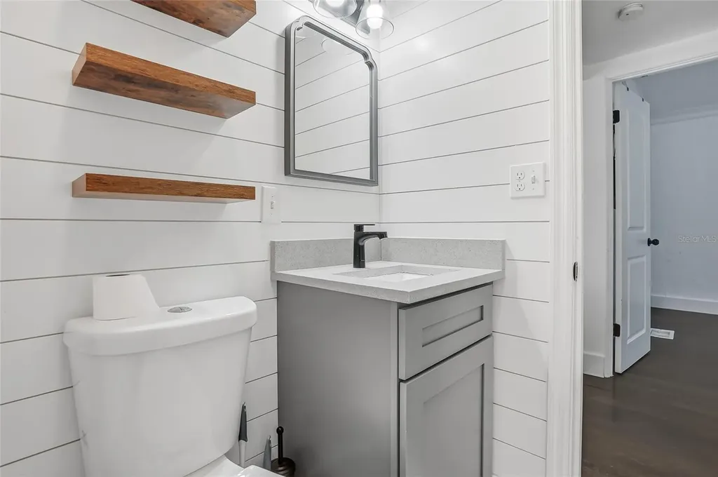 1137 40th Street Sarasota FL 34234
