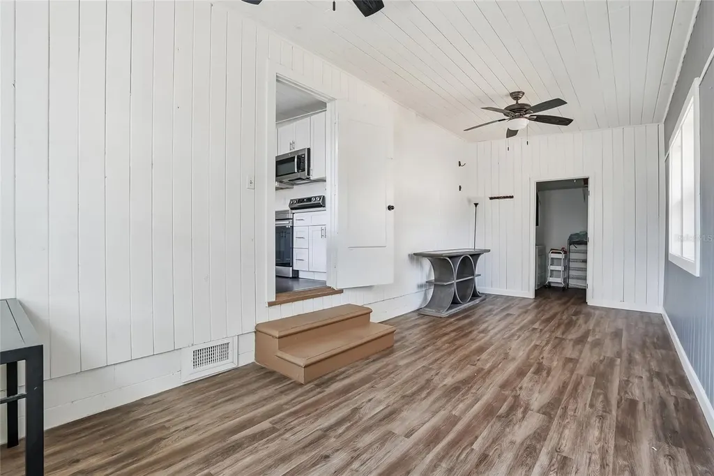 1137 40th Street Sarasota FL 34234