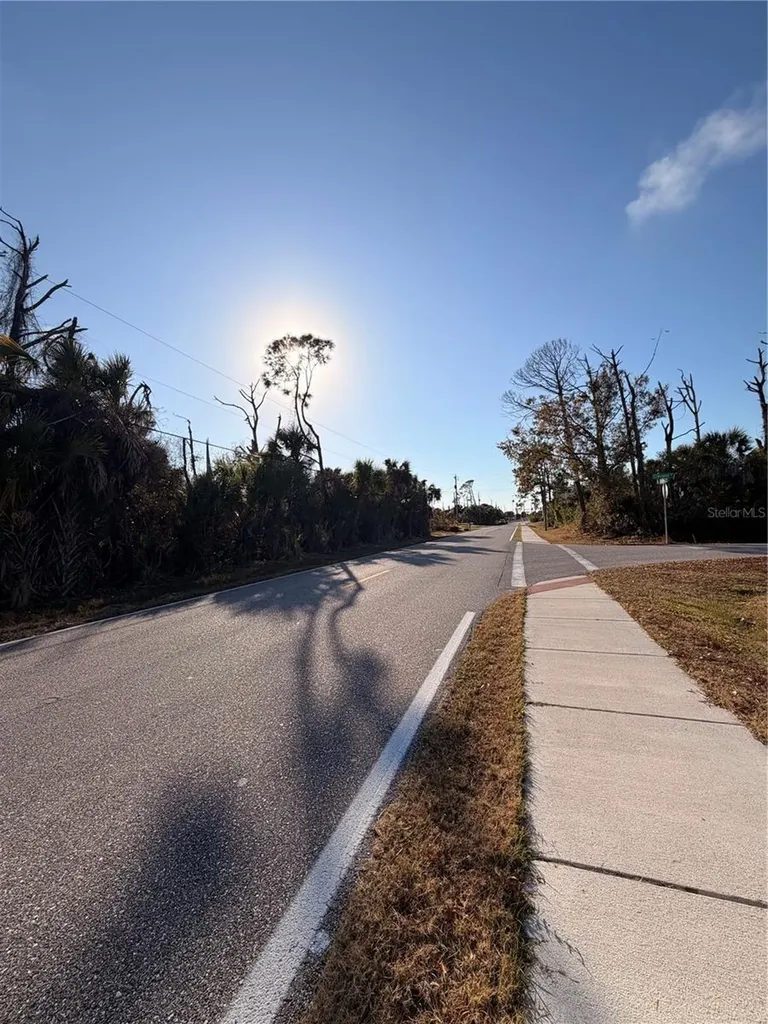 9105 Fruitland Avenue Englewood FL 34224