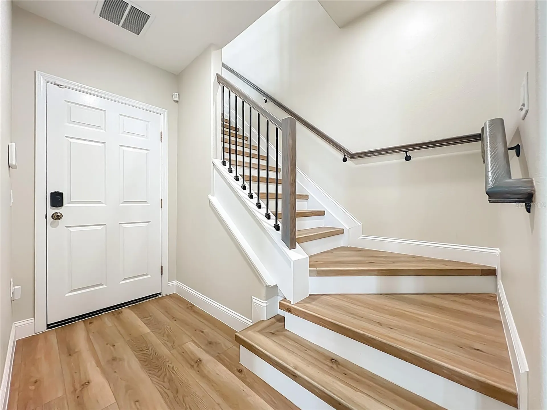 1864 Prospect Avenue Orlando FL 32814