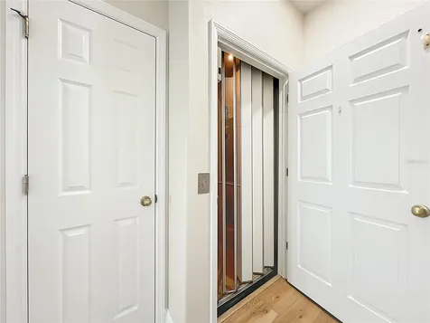 1864 Prospect Avenue Orlando FL 32814