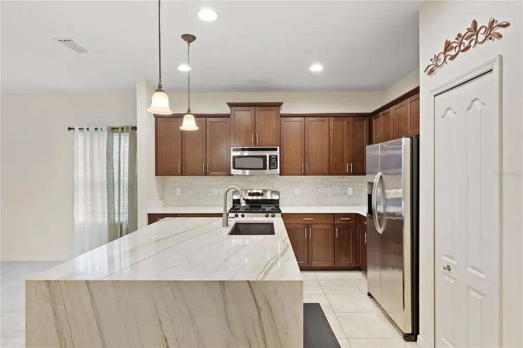 5312 Fairfield Boulevard Bradenton FL 34203
