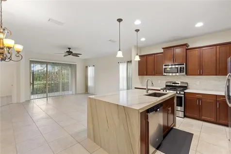 5312 Fairfield Boulevard Bradenton FL 34203