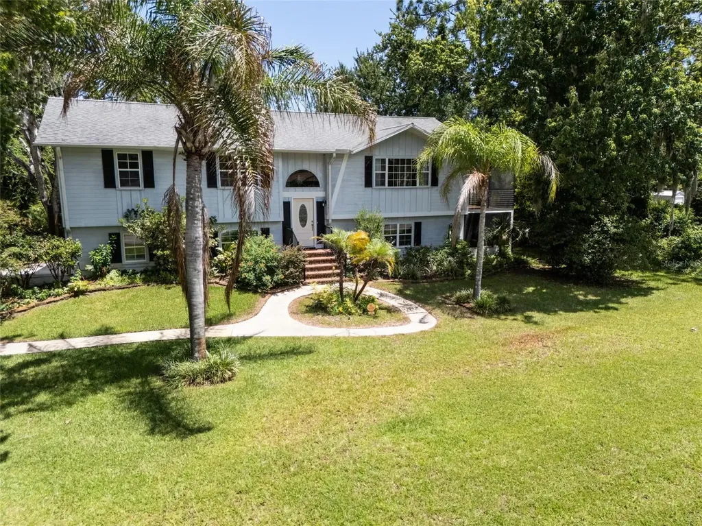 1 Ryding Lane Palm Coast FL 32164