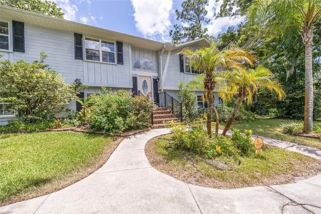 1 Ryding Lane Palm Coast FL 32164