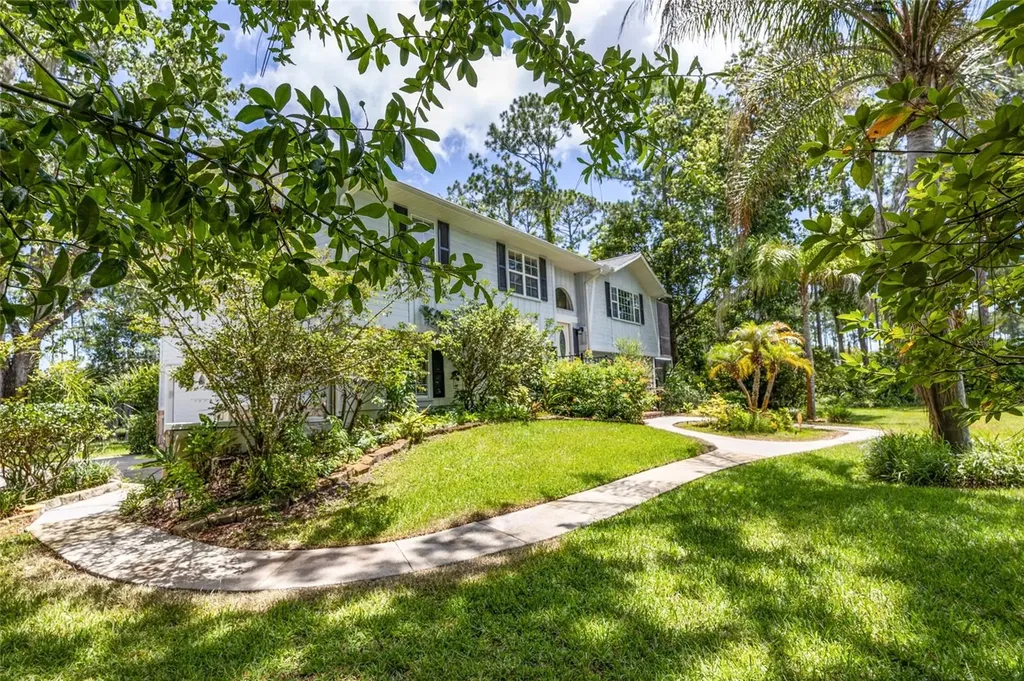 1 Ryding Lane Palm Coast FL 32164